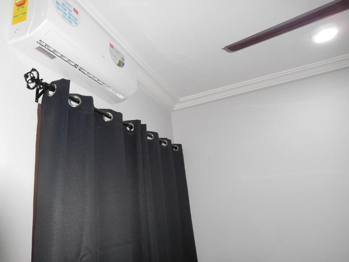Mixtech Vacation Home -Mvh Sunyani Exterior photo